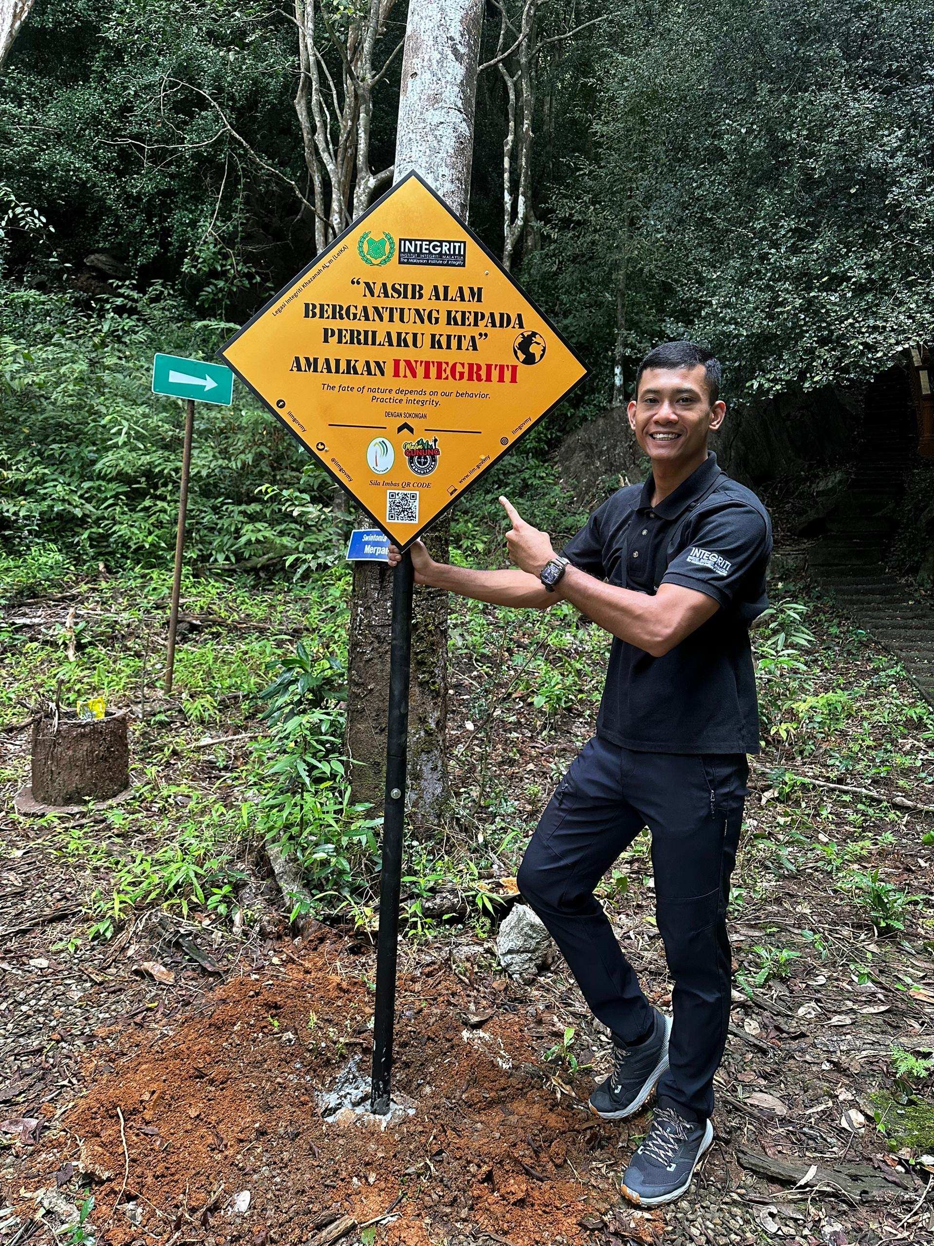 Gambar muka depan LeIKA - Negeri Perlis